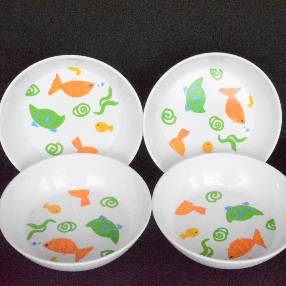 Summer Oasis Tropical Fish Plastic Cereal Bowl Set
